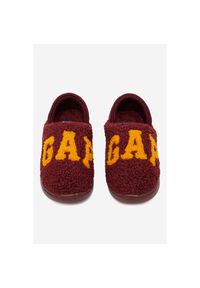 GAP - Kapcie Gap. Kolor: czerwony #1