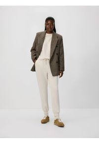 Reserved - T-shirt z modalem - beżowy. Kolor: beżowy. Materiał: dzianina