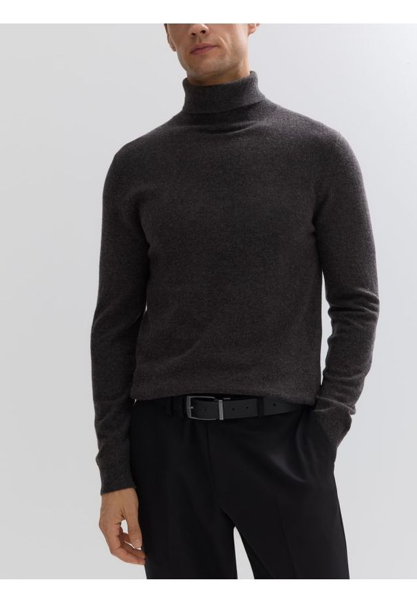 Reserved - Golf z wełny merino - ciemnoszary. Typ kołnierza: golf. Kolor: szary. Materiał: wełna