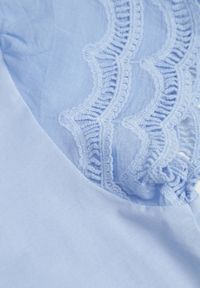 Renee - Niebieski T-shirt z Bawełny z Rękawami z Koronki Hycis. Kolor: niebieski. Materiał: bawełna, koronka. Wzór: koronka #5