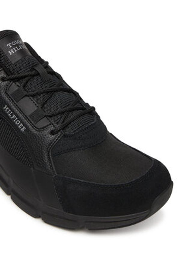 TOMMY HILFIGER - Tommy Hilfiger Sneakersy Modern Comfort Run Outdoor FM0FM05639 Czarny. Kolor: czarny. Materiał: materiał. Sport: bieganie, outdoor