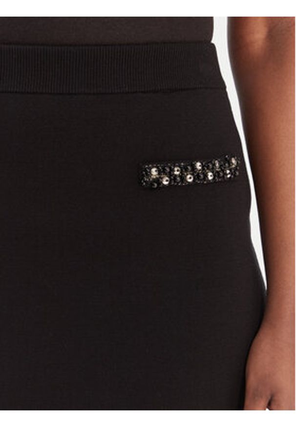 Guess Spódnica mini W6RD75 Z4422 Czarny Regular Fit. Kolor: czarny. Materiał: wiskoza