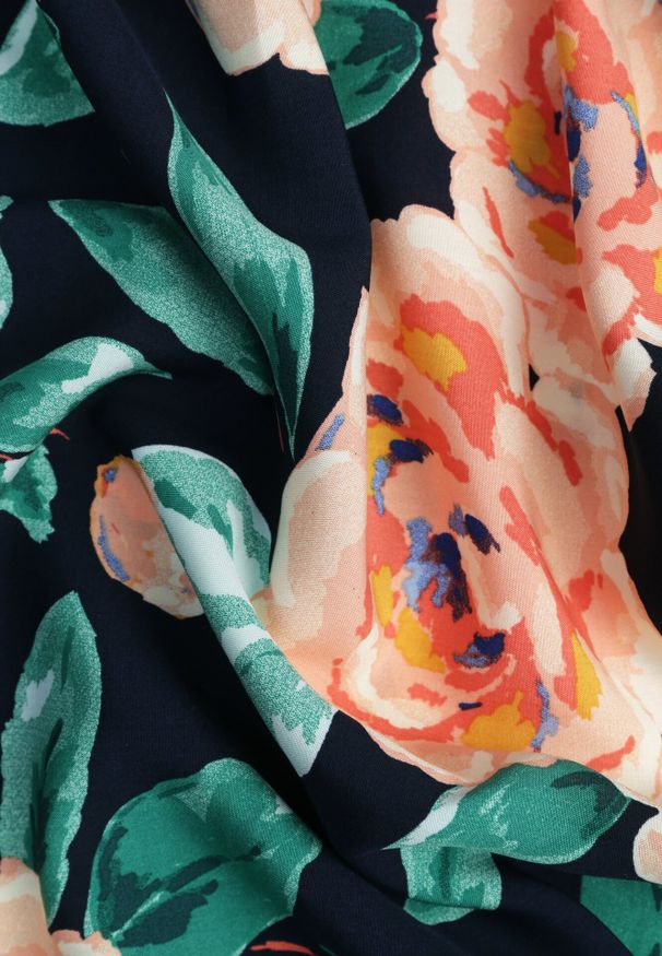 Born2be - Granatowa Sukienka Maxi z Kopertowym Dekoltem i Gumkami w Pasie Kelsi. Typ kołnierza: dekolt kopertowy. Kolor: niebieski. Długość rękawa: krótki rękaw. Sezon: wiosna, lato. Typ sukienki: kopertowe. Długość: maxi