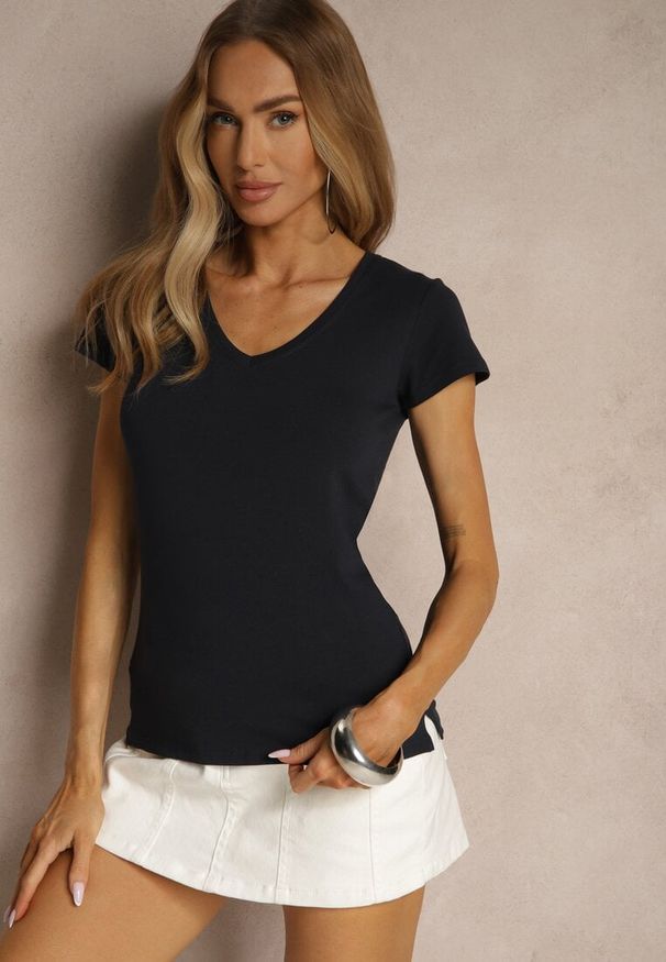 Renee - Granatowy Bawełniany T-shirt z Trójkątnym Dekoltem Linalitia. Okazja: na co dzień. Kolor: niebieski. Materiał: bawełna. Styl: casual