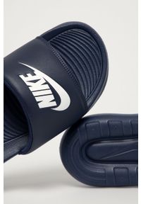 Nike Sportswear Klapki męskie kolor granatowy. Kolor: niebieski. Materiał: materiał, guma. Wzór: gładki #4