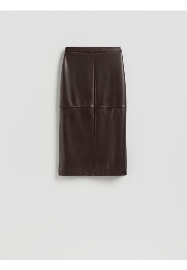 Reserved - Spódnica midi z rozcięciem - brązowy. Kolor: brązowy. Materiał: skóra