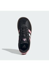 Adidas - Buty VL Court 3.0 Kids. Kolor: czarny, różowy, biały, wielokolorowy. Materiał: zamsz, materiał. Sport: turystyka piesza