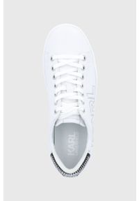 Karl Lagerfeld Buty skórzane kolor biały na płaskiej podeszwie. Nosek buta: okrągły. Zapięcie: sznurówki. Kolor: biały. Materiał: skóra. Obcas: na płaskiej podeszwie