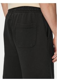 Guess Szorty materiałowe M6GD15 K3021 Czarny Regular Fit. Kolor: czarny. Materiał: bawełna #4