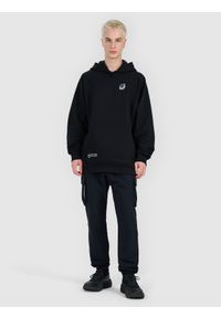 4f - 4F Bluza dresowa nierozpinana z kapturem męska - czarna XL. Okazja: na spacer, na uczelnię, na co dzień. Typ kołnierza: kaptur. Kolor: czarny. Materiał: dresówka. Styl: casual. Sport: turystyka piesza #1