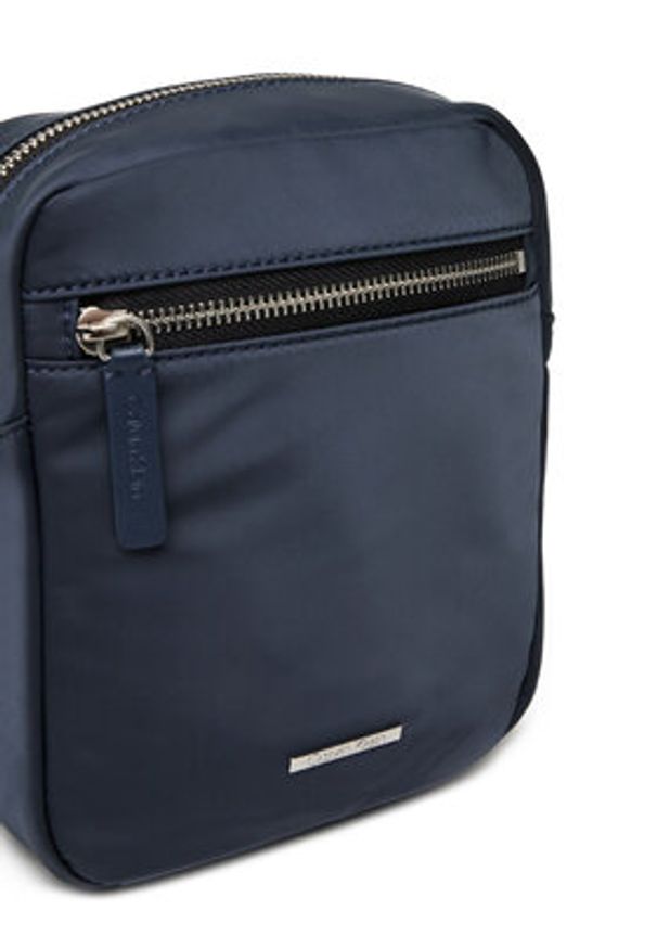 Calvin Klein Saszetka Sleek Nylon Reporter LV04D3176G Granatowy. Kolor: niebieski. Materiał: materiał