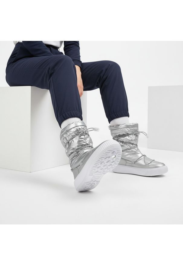 Big-Star - Srebrne Śniegowce Big Star Ocieplane Buty Damskie. Zapięcie: bez zapięcia. Kolor: srebrny. Materiał: syntetyk, materiał, skóra ekologiczna, futro. Szerokość cholewki: normalna. Sezon: zima. Obcas: na platformie. Styl: elegancki