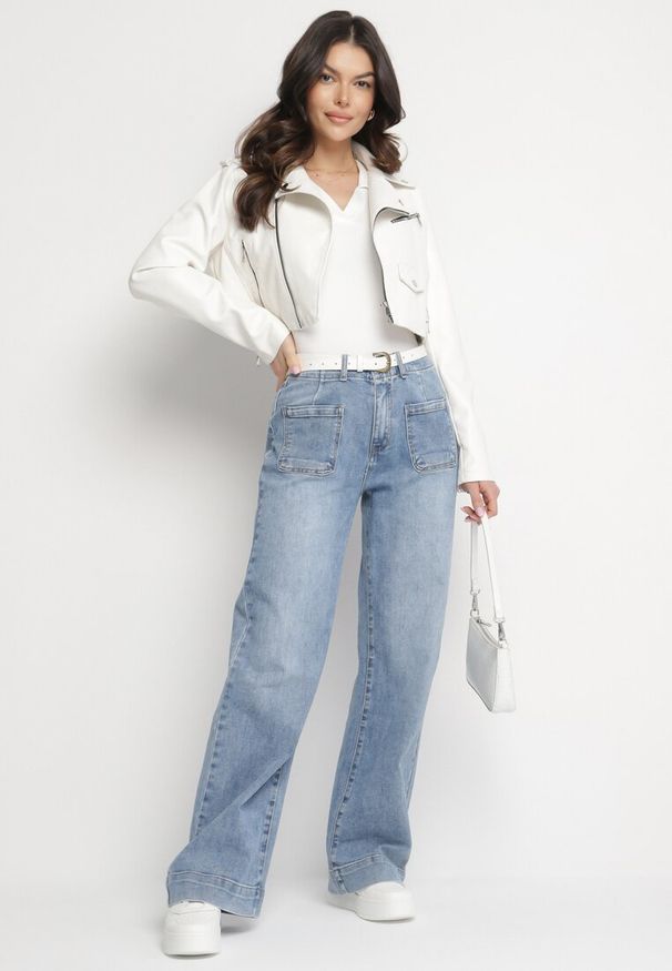 Born2be - Niebieskie Jeansy o Szerokim Kroju ze Wsuwanymi Kieszeniami z Przodu Deladwen. Okazja: na co dzień. Kolor: niebieski. Styl: retro, klasyczny, casual