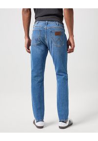 Wrangler - WRANGLER LARSTON MĘSKIE SPODNIE JEANSOWE JEANSY DŻINSY GARNER BLUE W112350846