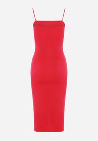 Born2be - Czerwona Koktajlowa Sukienka Bodycon na Cienkich Ramiączkach z Rozcięciem Melantia. Kolor: czerwony. Długość rękawa: na ramiączkach. Typ sukienki: bodycon. Styl: wizytowy #5