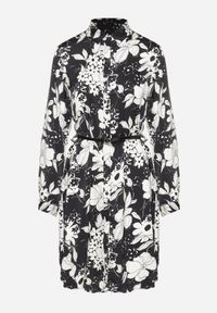 Born2be - Czarna Koszulowa Sukienka z Wiskozą w Kwiatowy Wzór z Dodatkowym Paskiem Ninira. Okazja: na spacer, na co dzień. Kolor: czarny. Materiał: wiskoza. Wzór: kwiaty. Typ sukienki: koszulowe. Styl: casual, elegancki, klasyczny #3