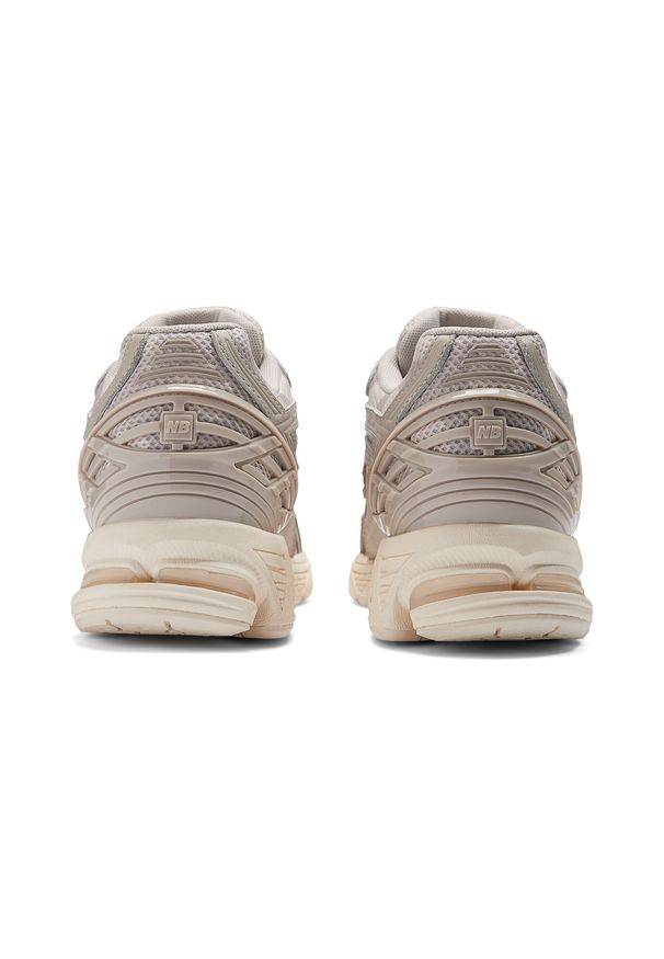 Buty unisex New Balance M1906RPA – beżowe. Kolor: beżowy. Materiał: skóra, syntetyk, materiał, guma. Szerokość cholewki: normalna. Sport: turystyka piesza