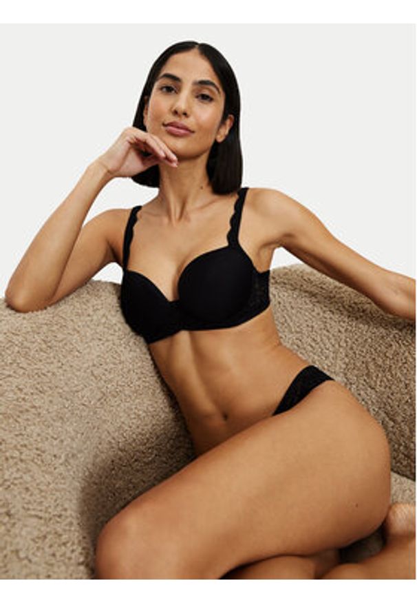 Triumph Biustonosz z fiszbiną Amourette 10214770 Czarny. Kolor: czarny. Materiał: syntetyk