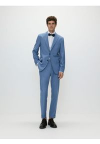 Reserved - Spodnie garniturowe z domieszką wełny - jasnoniebieski. Kolor: niebieski. Materiał: wełna