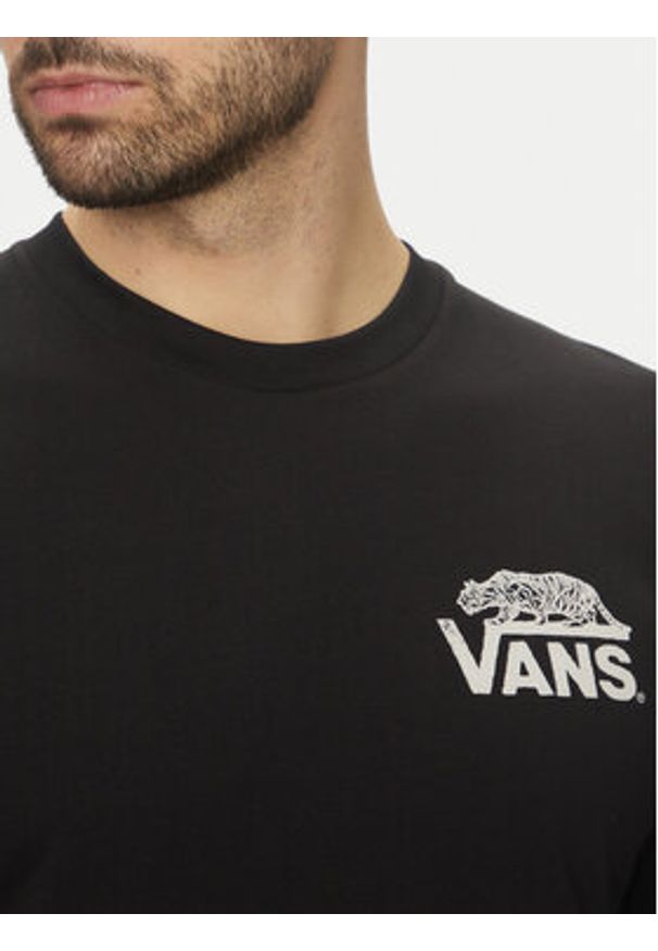 Vans T-Shirt Sneaky VN000M3Y Czarny Regular Fit. Kolor: czarny. Materiał: bawełna