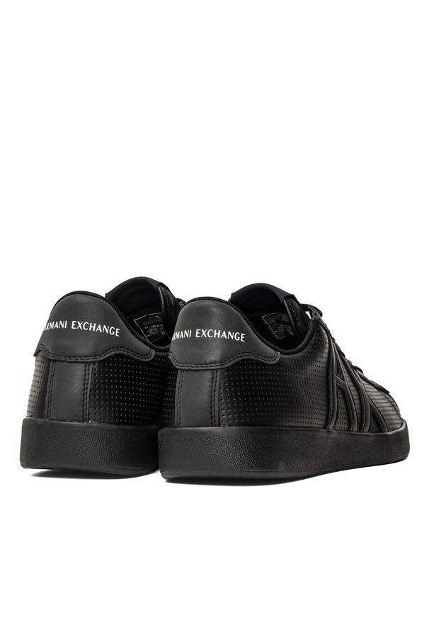 Sneakersy męskie czarne Armani Exchange XUX016 XCC60 K001. Kolor: czarny