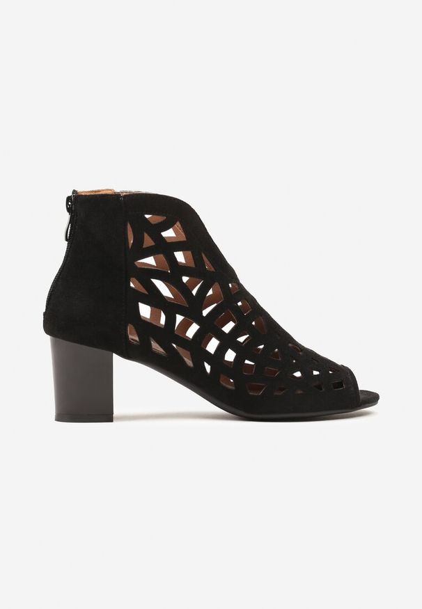 Renee - Czarne Ażurowe Botki na Słupku z Noskiem Peep Toe i Skórzaną Wkładką Avatoria. Nosek buta: otwarty. Zapięcie: zamek. Kolor: czarny. Materiał: skóra. Wzór: ażurowy. Sezon: lato. Obcas: na słupku. Wysokość obcasa: średni