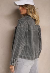 Renee - Szara Kurtka Jeansowa w Delikatne Prążki z Kieszeniami Ravirose. Okazja: na co dzień, na spacer. Kolor: szary. Materiał: jeans. Wzór: prążki. Styl: klasyczny, elegancki, casual #4