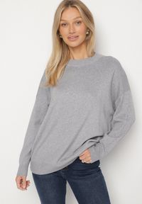Born2be - Szary Gładki Sweter z Rękawami Typu Nietoperz Ralanevia. Okazja: do pracy, na co dzień. Kolor: szary. Wzór: gładki. Styl: casual #6