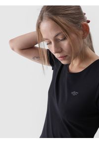 4f - 4F T-shirt slim gładki damski - czarny L. Okazja: na co dzień. Kolor: czarny. Materiał: dzianina, bawełna, jersey, materiał, elastan. Długość rękawa: krótki rękaw. Długość: krótkie. Wzór: gładki. Styl: sportowy, casual