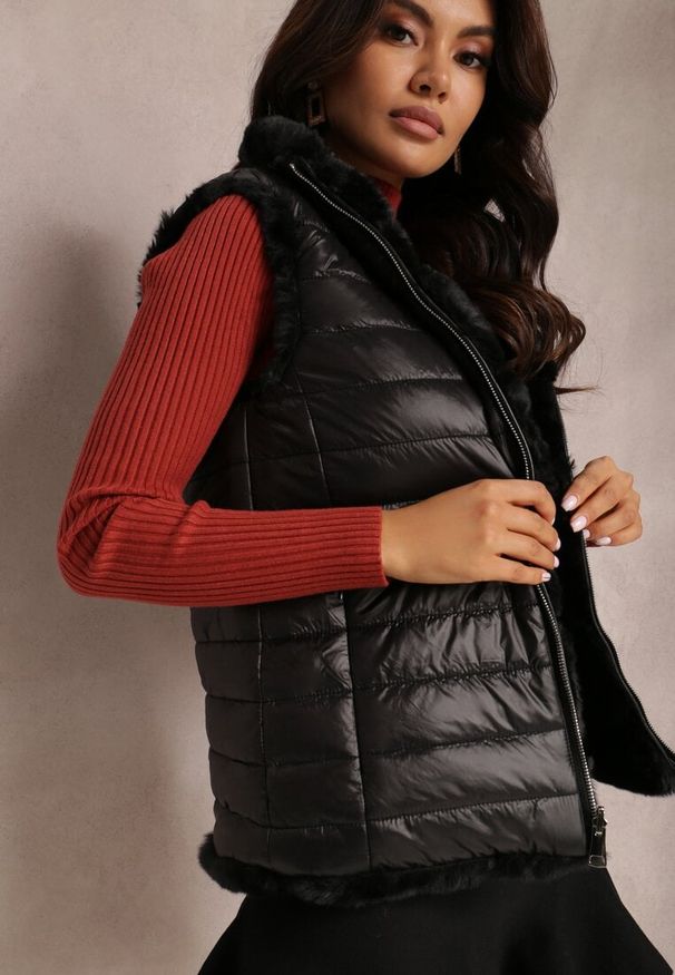 Renee - Czarna Dwustronna Kamizelka Pheraleia. Kolor: czarny. Materiał: dresówka, futro