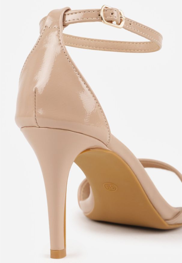 Born2be - Ciemnobeżowe Sandały na Szpilce VICES Eleganckie ze Sprzączką przy Kostce Agereia. Okazja: na co dzień. Zapięcie: sprzączka. Kolor: beżowy. Materiał: jeans. Obcas: na szpilce. Styl: elegancki