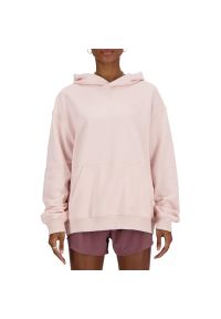 Bluza New Balance WT41537OUK - różowa. Okazja: na co dzień. Kolor: różowy. Materiał: dresówka, bawełna, prążkowany, materiał. Styl: casual, klasyczny