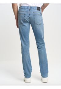 Big-Star - Spodnie jeans męskie dopasowane Tobias 295. Kolor: niebieski. Wzór: aplikacja. Styl: klasyczny