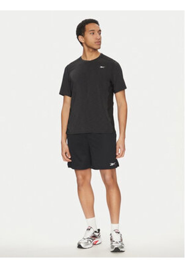 Reebok Szorty sportowe 100214877 Czarny Regular Fit. Kolor: czarny. Materiał: syntetyk. Styl: sportowy