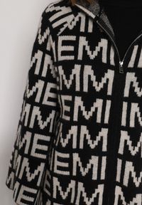 Born2be - Czarno-Biały Rozpinany Kardigan z Kapturem z Motywem Liter Belletusa. Okazja: na co dzień. Typ kołnierza: kaptur. Kolor: czarny. Materiał: jeans. Styl: casual #6