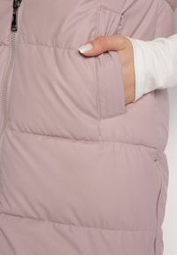 Born2be - Ciemnoróżowa Pikowana Kamizelka z Kapturem i Obustronnym Suwakiem Trilasa. Typ kołnierza: kaptur. Kolor: różowy. Styl: elegancki #6