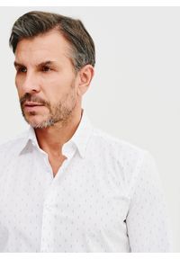 Pako Lorente - PAKO LORENTE – Biała koszula męska w mikrowzór. Kolor: biały. Materiał: bawełna, elastan. Długość rękawa: długi rękaw. Długość: długie. Sezon: lato, wiosna #9