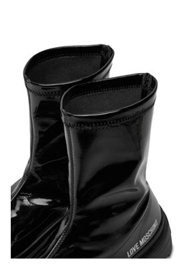 Love Moschino - LOVE MOSCHINO Botki JA24225G0LIIZ000 Czarny. Kolor: czarny. Materiał: skóra