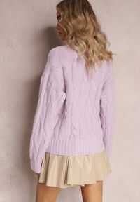 Renee - Fioletowy Klasyczny Sweter w Ozdobny Splot Olgame. Kolor: fioletowy. Materiał: dzianina, tkanina. Wzór: ze splotem. Styl: klasyczny