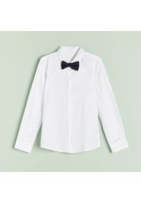 Reserved - Elegancka koszula z muszką - Biały. Kolor: biały. Styl: elegancki #1