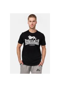 T-shirt o klasycznym kroju Lonsdale Logo. Kolor: czarny #1
