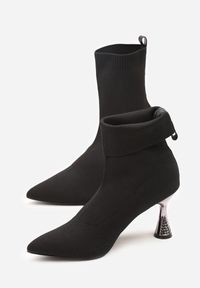 Renee - Czarne Wsuwane Botki Vices na Klepsydrzez Cyrkoniami Ashirria. Zapięcie: bez zapięcia. Kolor: czarny. Materiał: satyna, koronka, jeans. Wzór: aplikacja. Obcas: na obcasie. Wysokość obcasa: średni #3