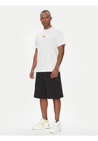 Versace Jeans Couture T-Shirt 78GAHT08 Biały Regular Fit. Kolor: biały. Materiał: bawełna