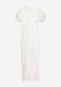 Born2be - Biała Ażurowa Dopasowana Sukienka Koktajlowa z Frędzlami Zapinana na Suwak Vimereas. Okazja: na co dzień. Kolor: biały. Materiał: jeans. Wzór: ażurowy. Typ sukienki: dopasowane. Styl: wizytowy #7