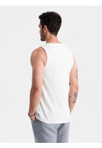 Ombre Clothing - Męska bawełniana koszulka tank top BASIC – biała V1 OM-TSBT-0192 - XXL. Okazja: na co dzień. Kolor: biały. Materiał: bawełna. Długość rękawa: na ramiączkach. Wzór: jednolity, aplikacja. Sezon: lato. Styl: sportowy, casual, elegancki #3