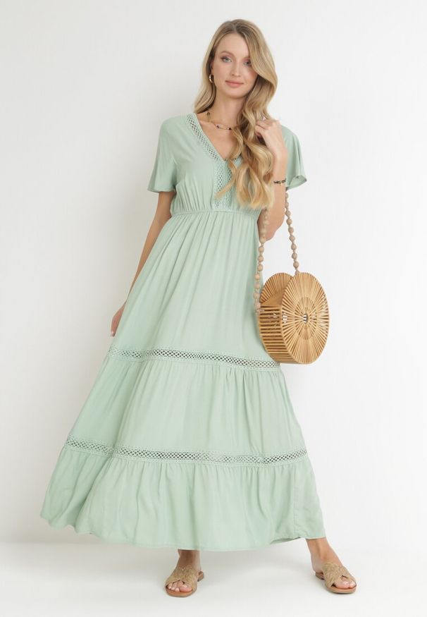 Born2be - Miętowa Sukienka Maxi z Gumką w Pasie i Koronkowymi Wstawkami Anandia. Kolor: miętowy. Materiał: koronka. Wzór: aplikacja. Długość: maxi