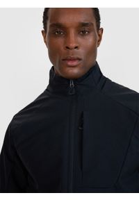 4f - 4F Kurtka puchowa z wypełnieniem syntetycznym męska - czarna S. Okazja: na co dzień. Typ kołnierza: kaptur. Kolor: czarny. Materiał: syntetyk, puch. Długość: długie. Wzór: gładki. Styl: casual, sportowy, klasyczny #2