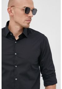 Calvin Klein koszula męska kolor czarny slim z kołnierzykiem klasycznym. Typ kołnierza: kołnierzyk klasyczny. Kolor: czarny. Materiał: tkanina, bawełna. Długość rękawa: długi rękaw. Długość: długie. Wzór: gładki. Styl: klasyczny #4