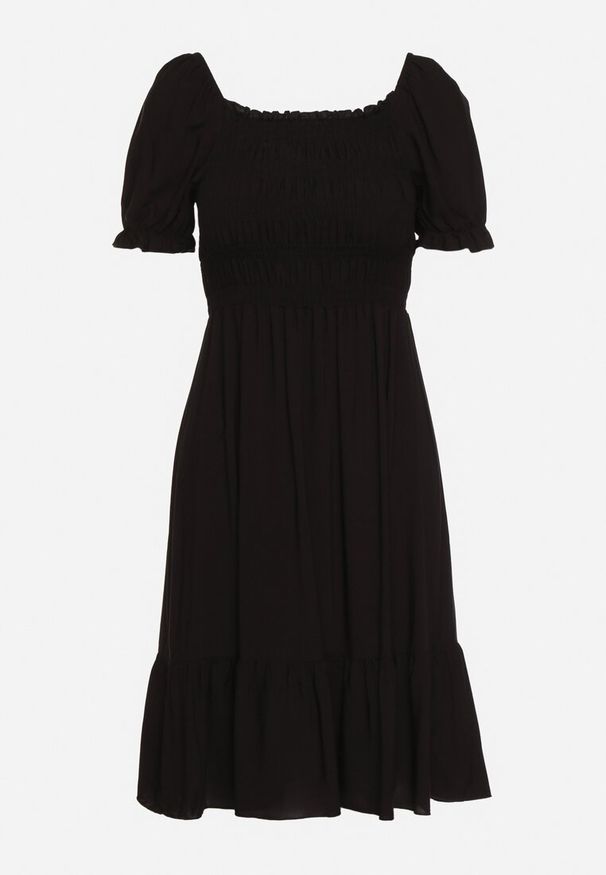 Born2be - Czarna Rozkloszowana Sukienka z Górą z Marszczonej Gumki z Falbankami Decilla. Okazja: na co dzień, na randkę. Typ kołnierza: kołnierz z falbankami. Kolor: czarny. Materiał: jeans. Styl: casual