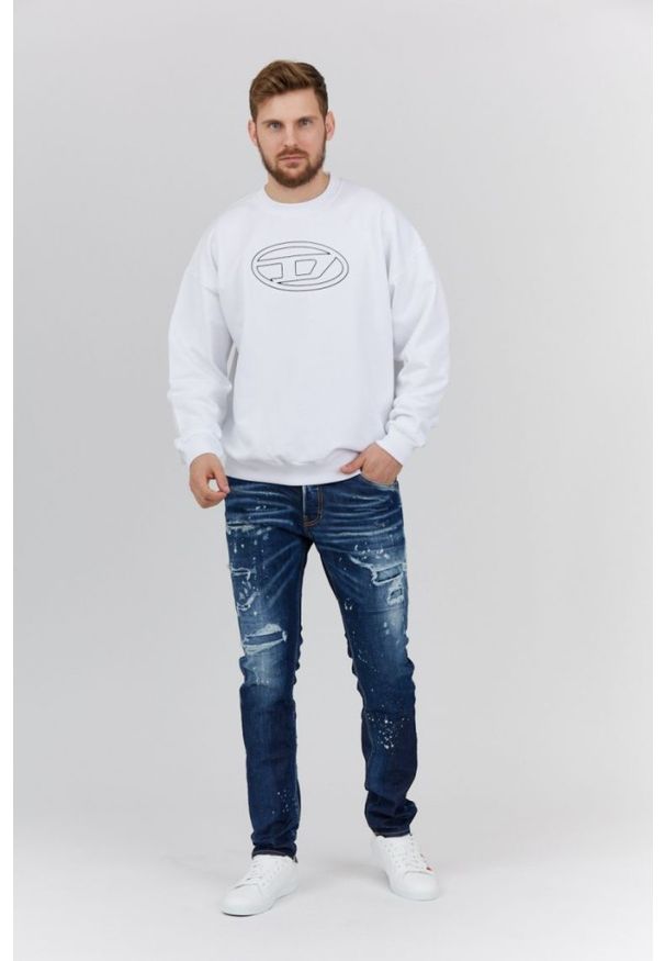 Diesel - DIESEL Biała bluza męska z wytłaczanym logo. Kolor: biały. Materiał: prążkowany